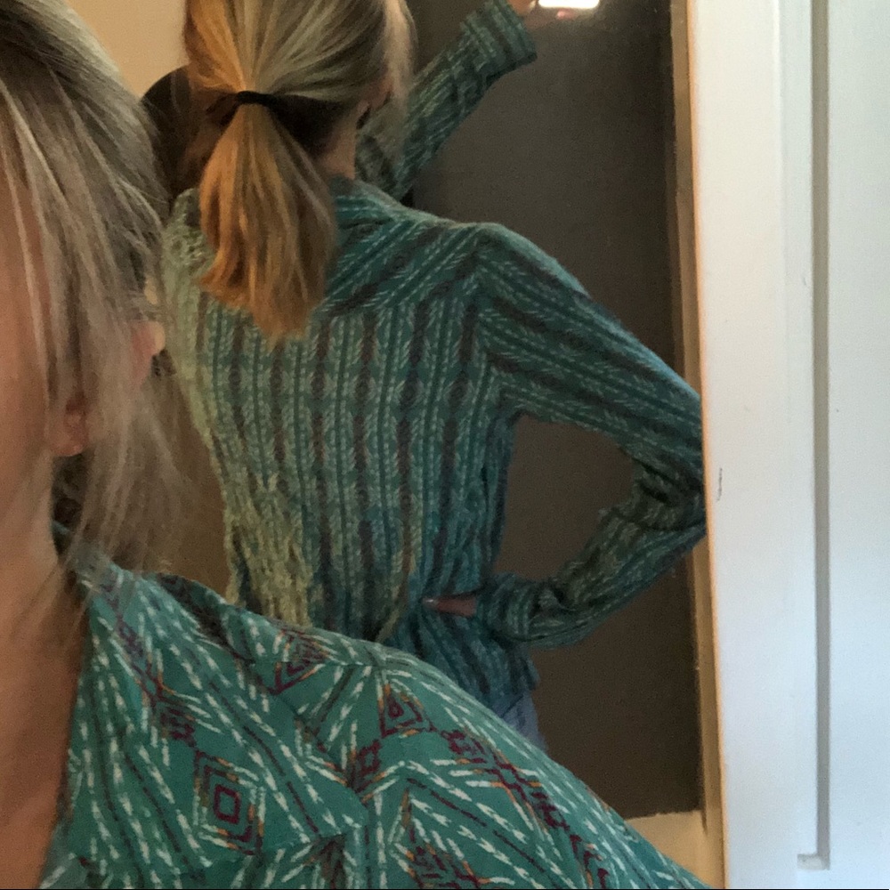Button down top - Picture 3 of 4